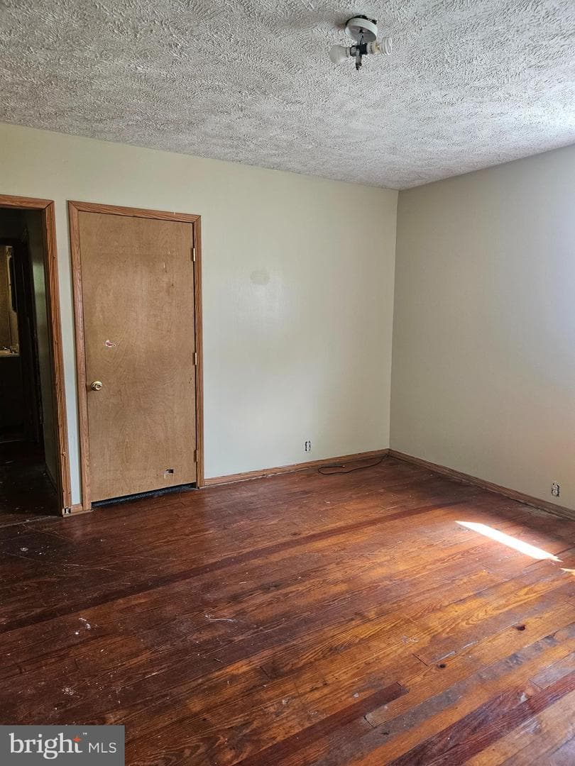 113 Locust Street photo 13