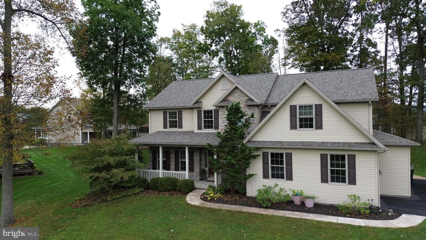 1227 Fox Meadow Circle photo 3