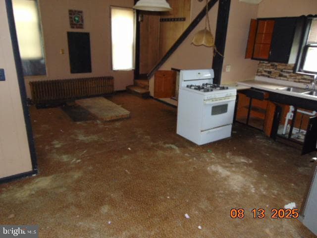 131 W Main Street photo 4