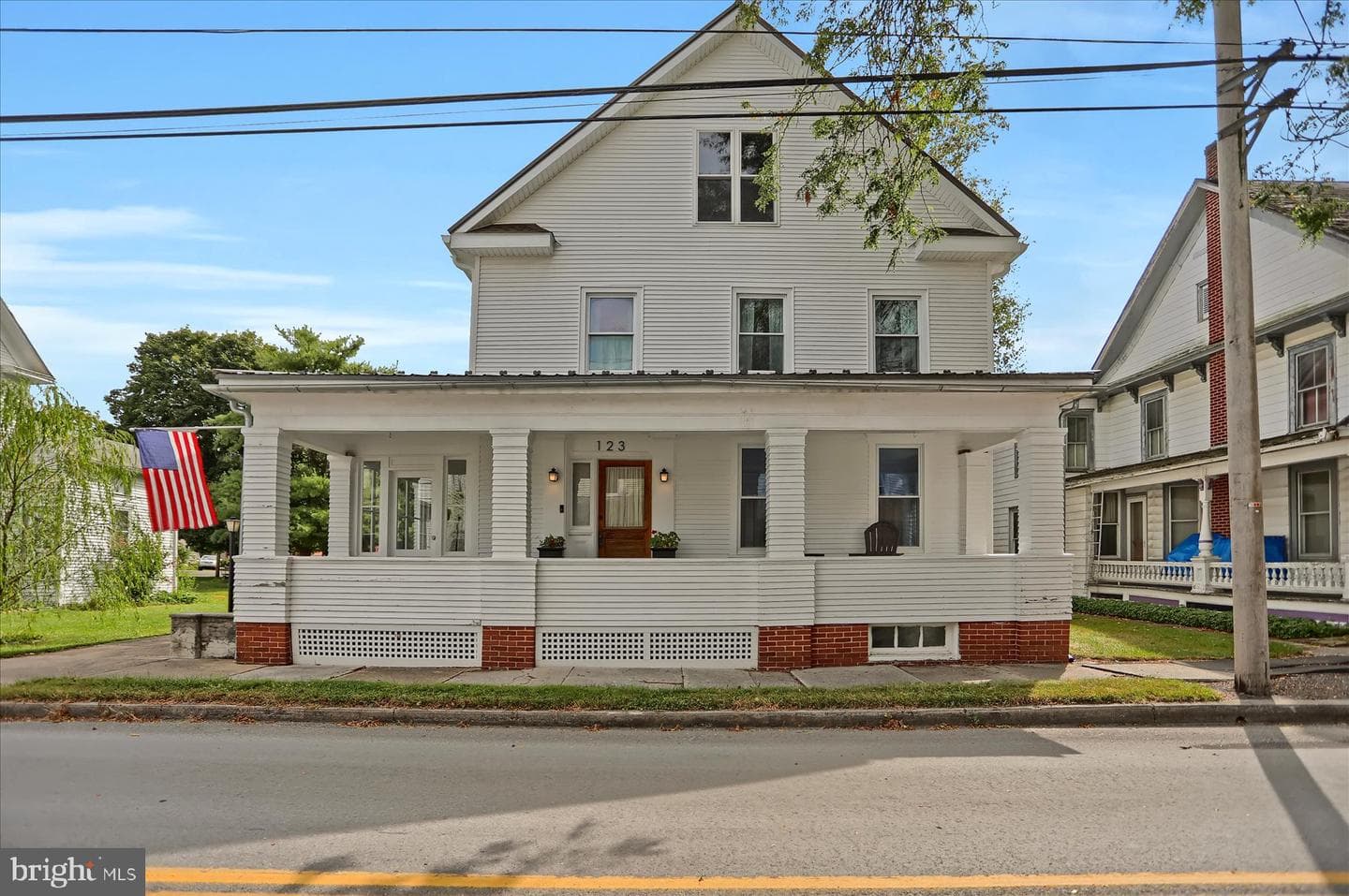 123 Penn Street photo 1