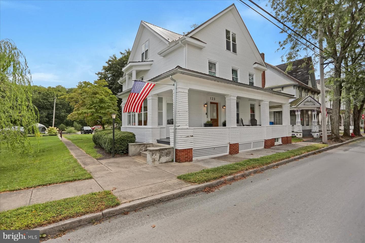 123 Penn Street photo 35