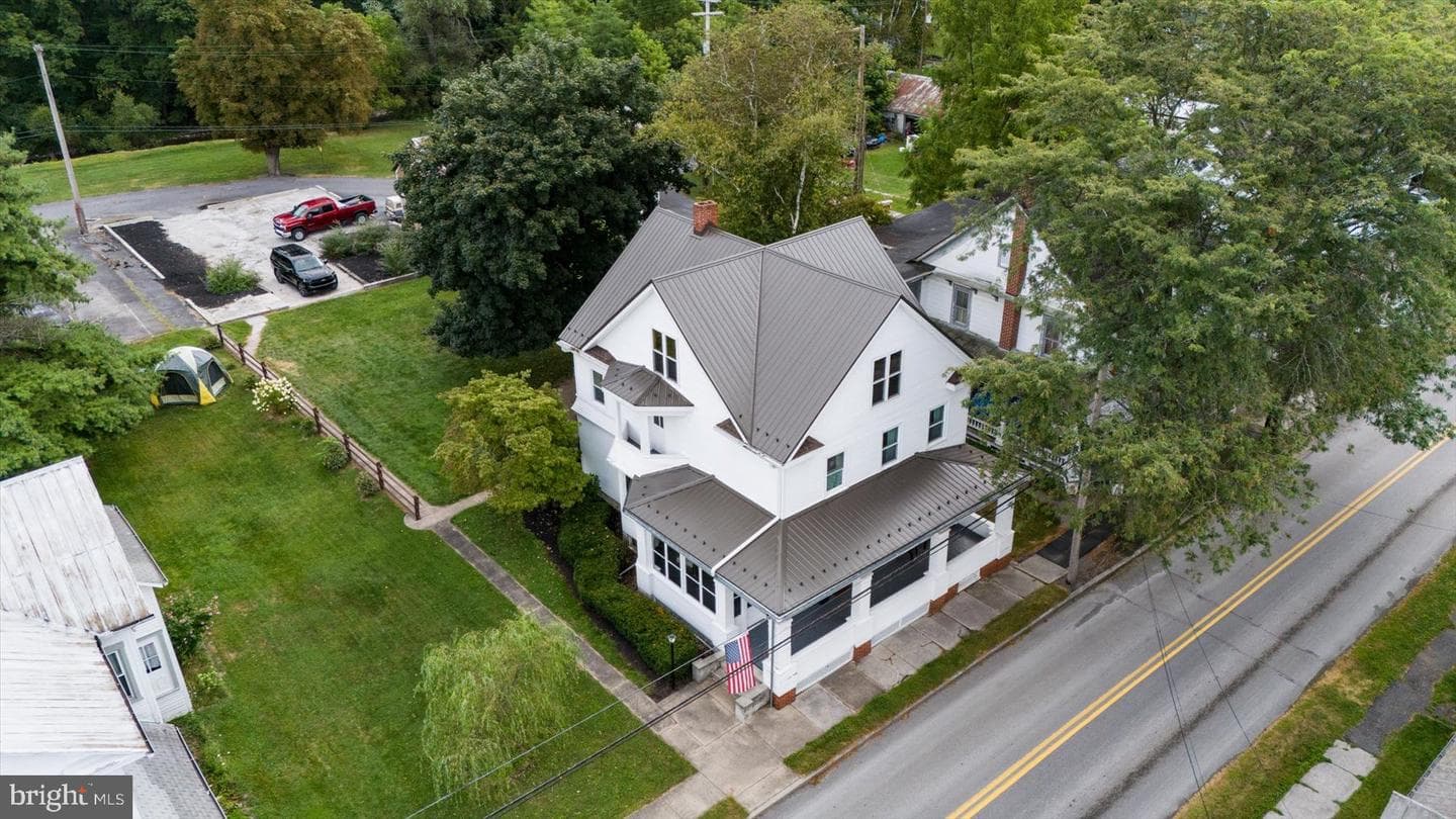 123 Penn Street photo 44