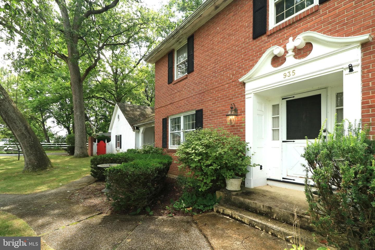 935 Oak Ridge Ave photo 5