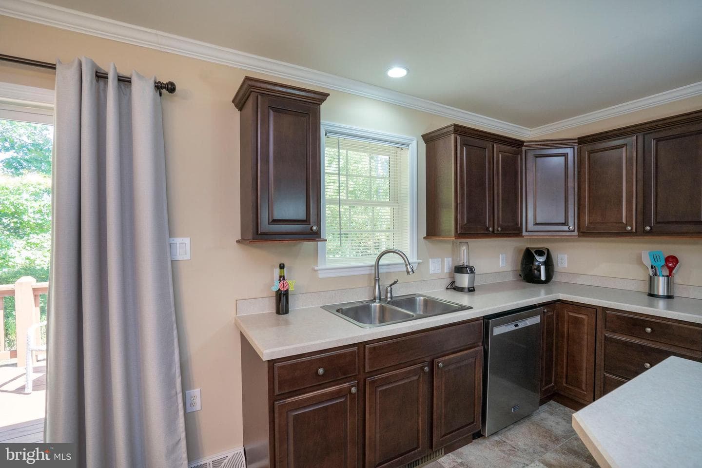 290 Timberwood Trail photo 11