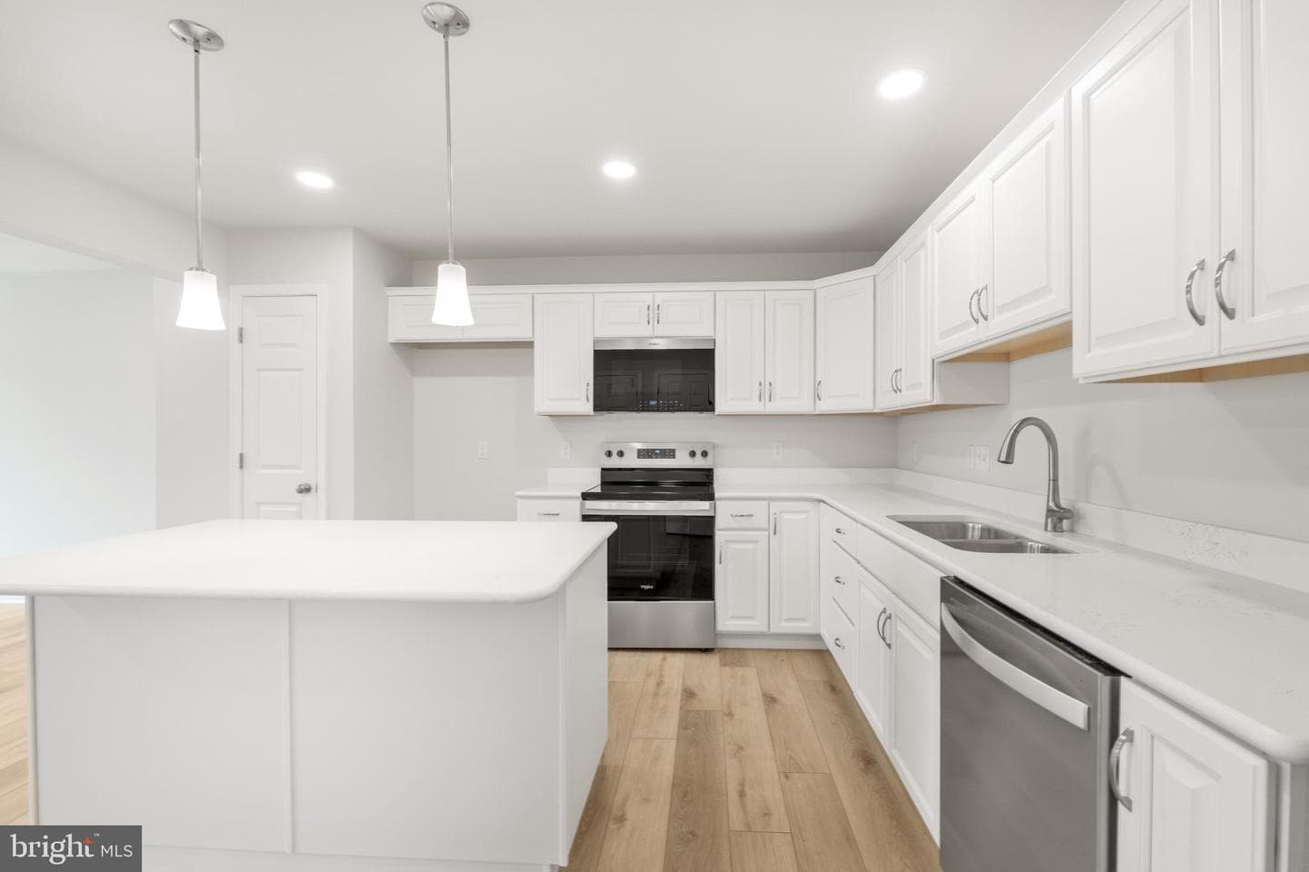 134 Dolomite Drive photo 4