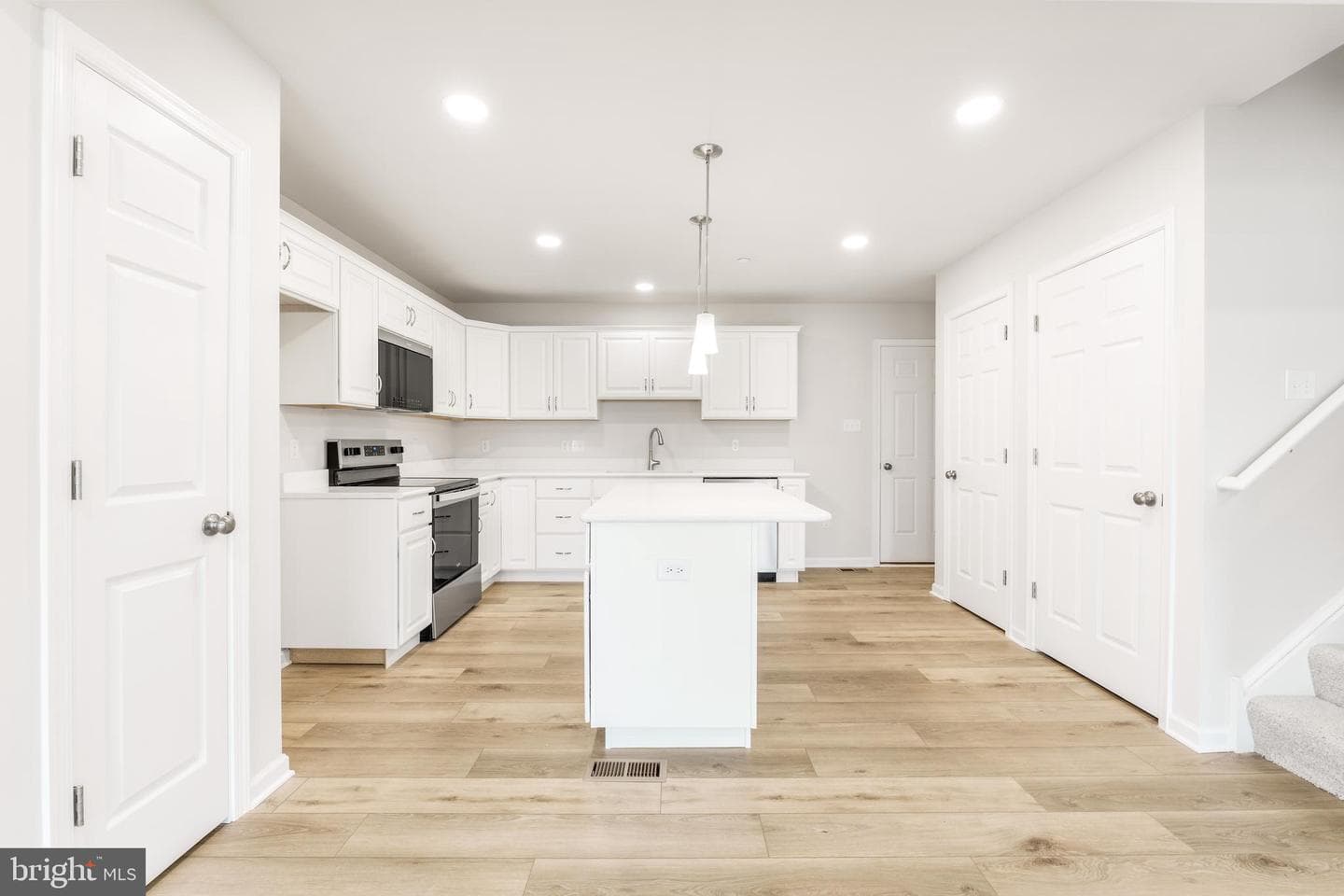 134 Dolomite Drive photo 6