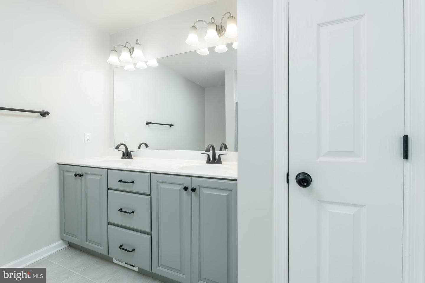132 Dolomite Drive photo 16