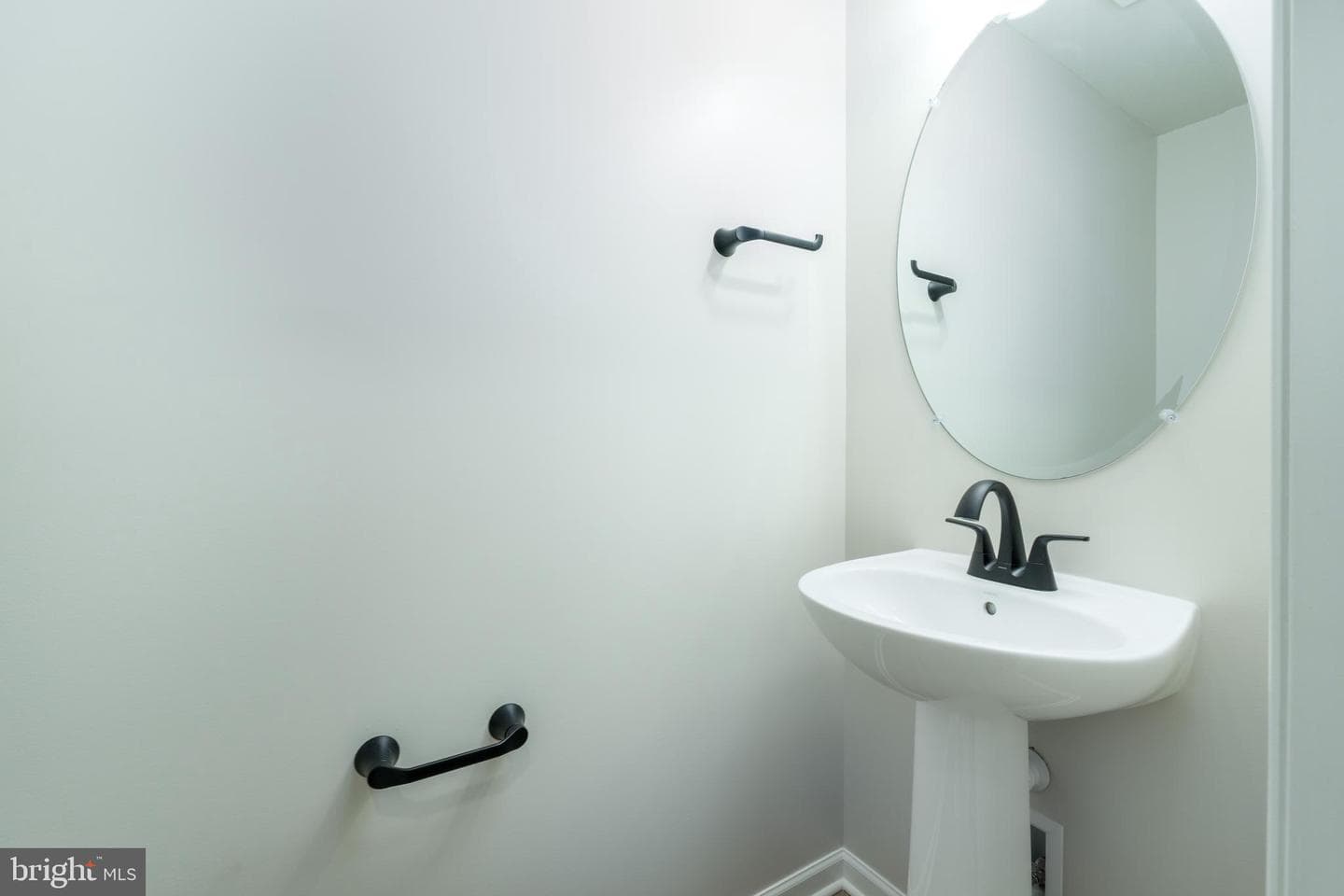 132 Dolomite Drive photo 3
