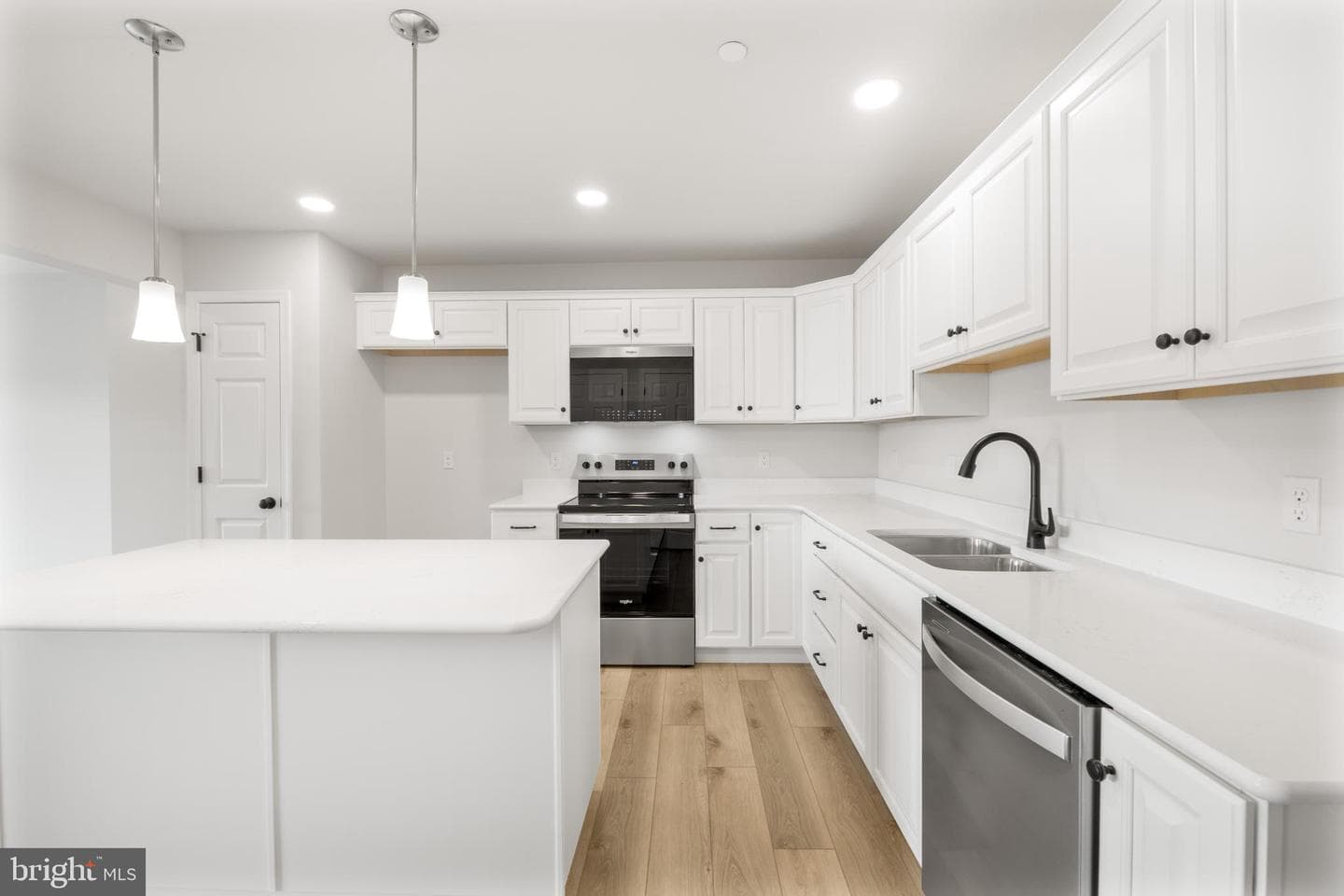 132 Dolomite Drive photo 5