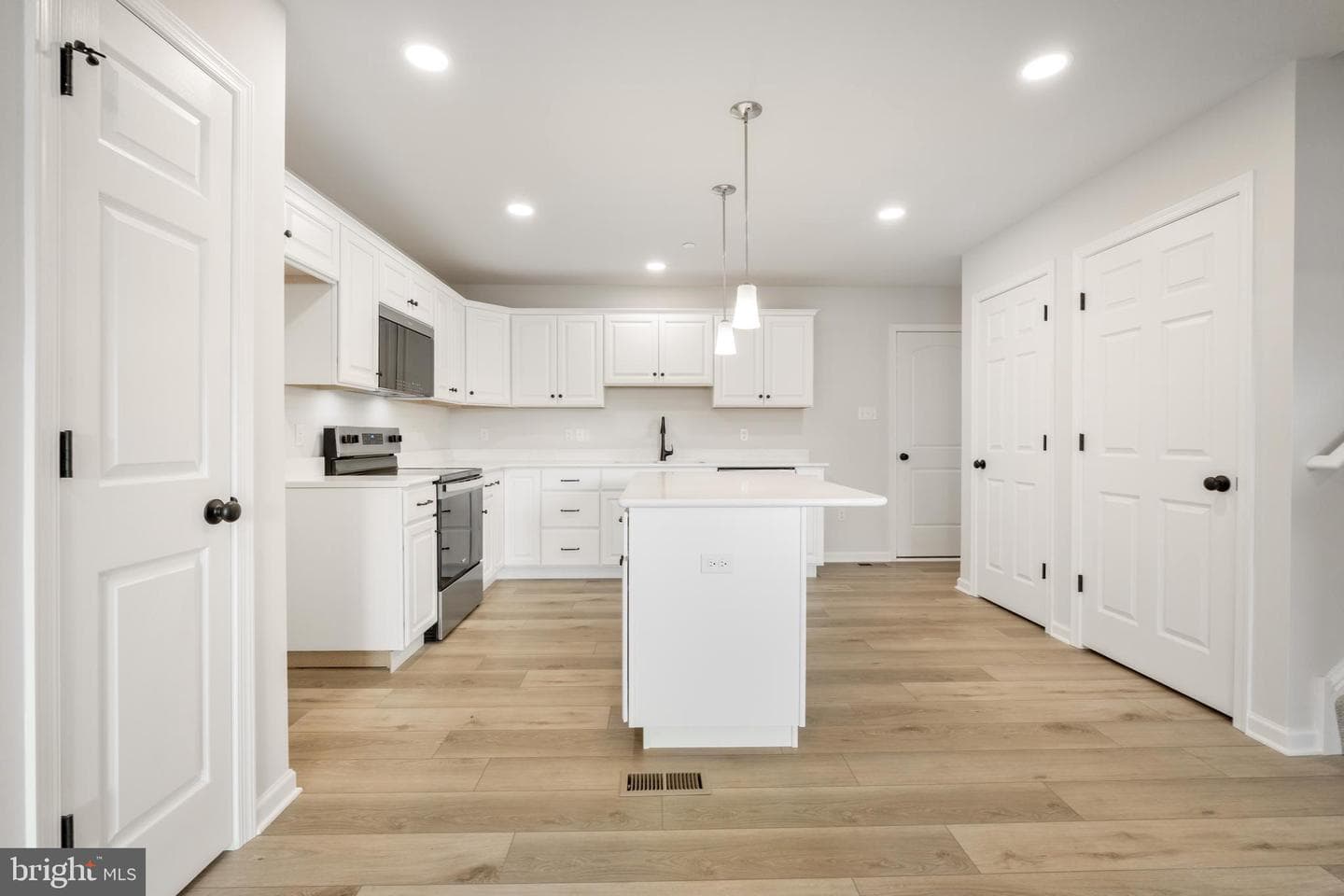 132 Dolomite Drive photo 8