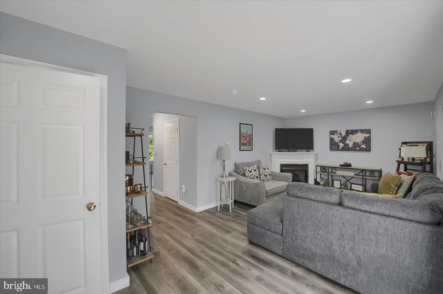 144 Kenley Court photo 4