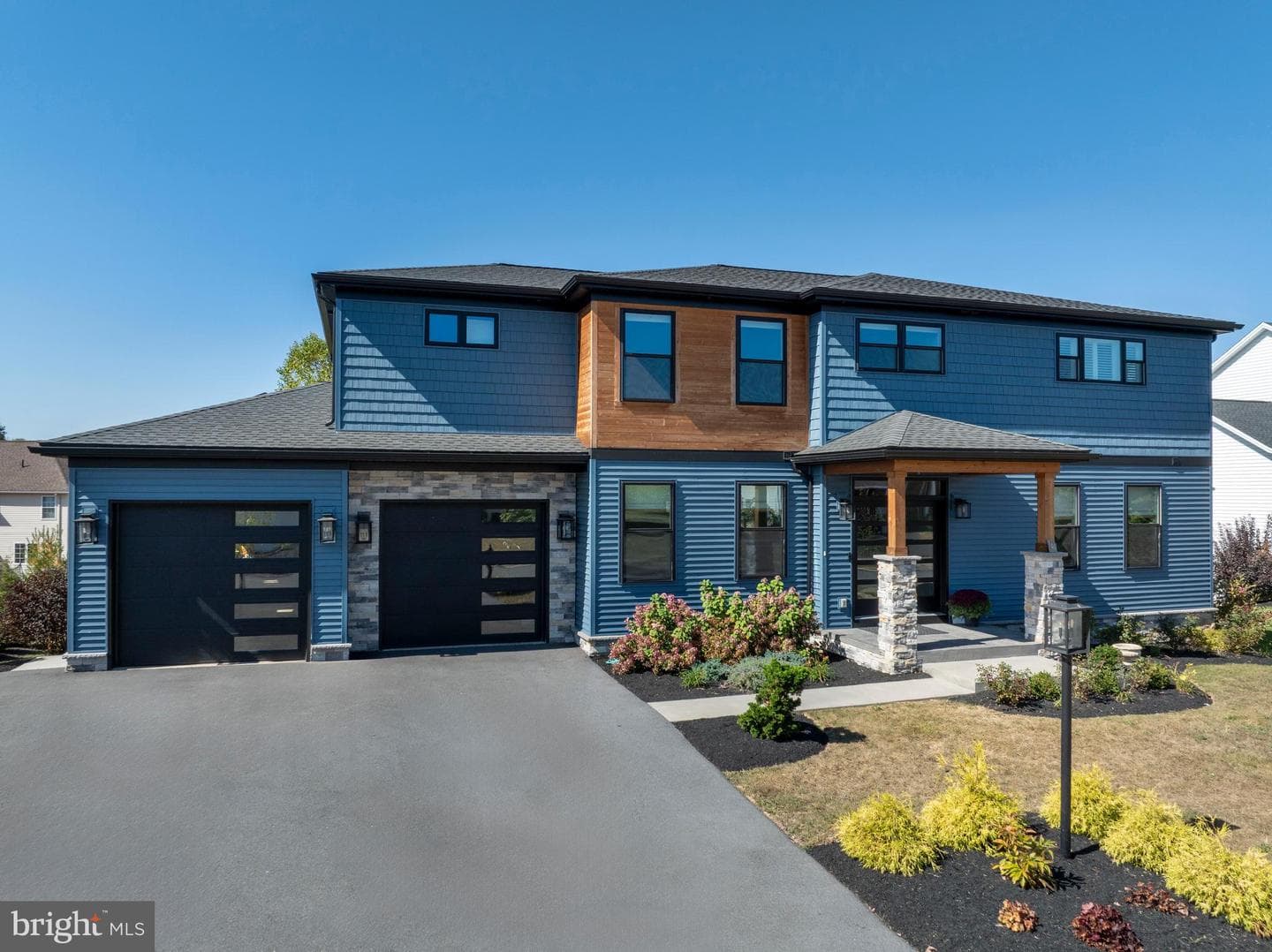 140 Pepperberry Lane photo 2