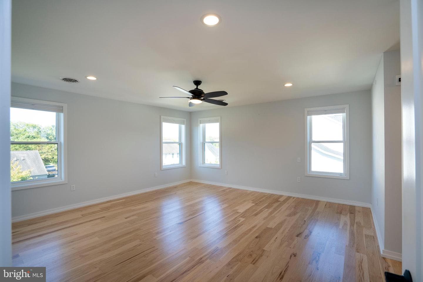 140 Pepperberry Lane photo 55