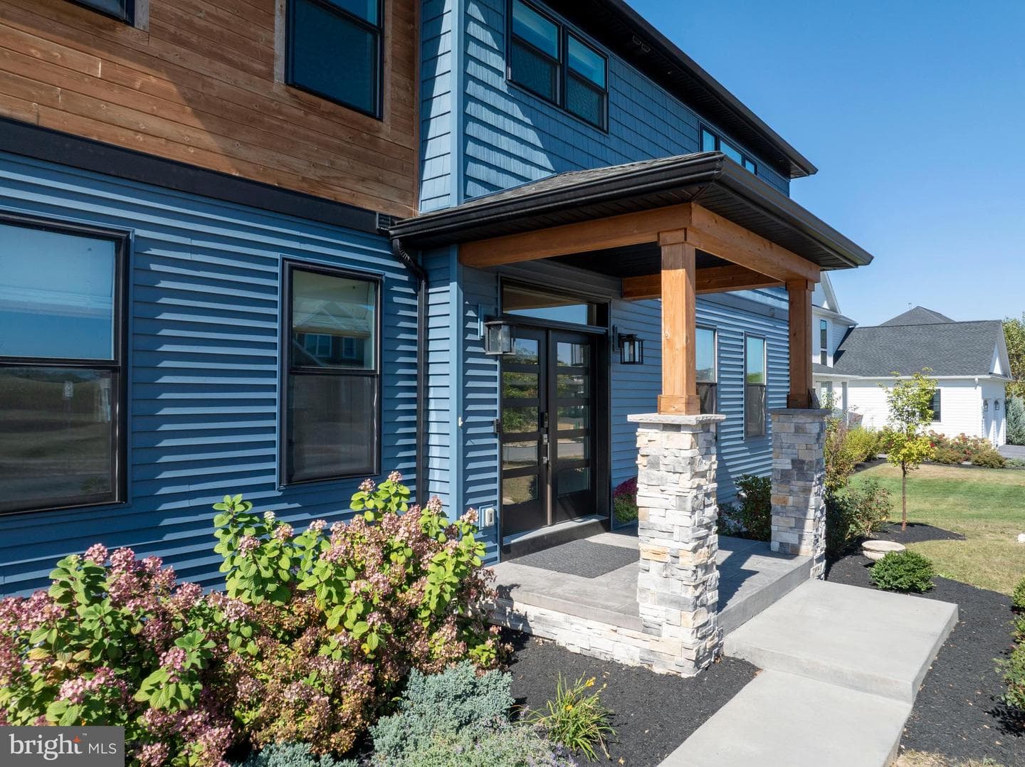 140 Pepperberry Lane photo 6