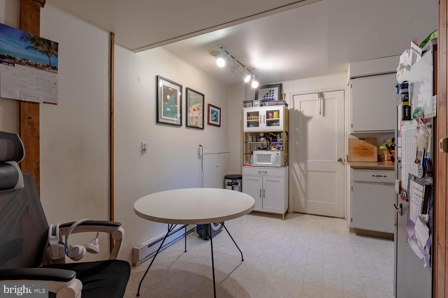 416 E Irvin Avenue photo 38