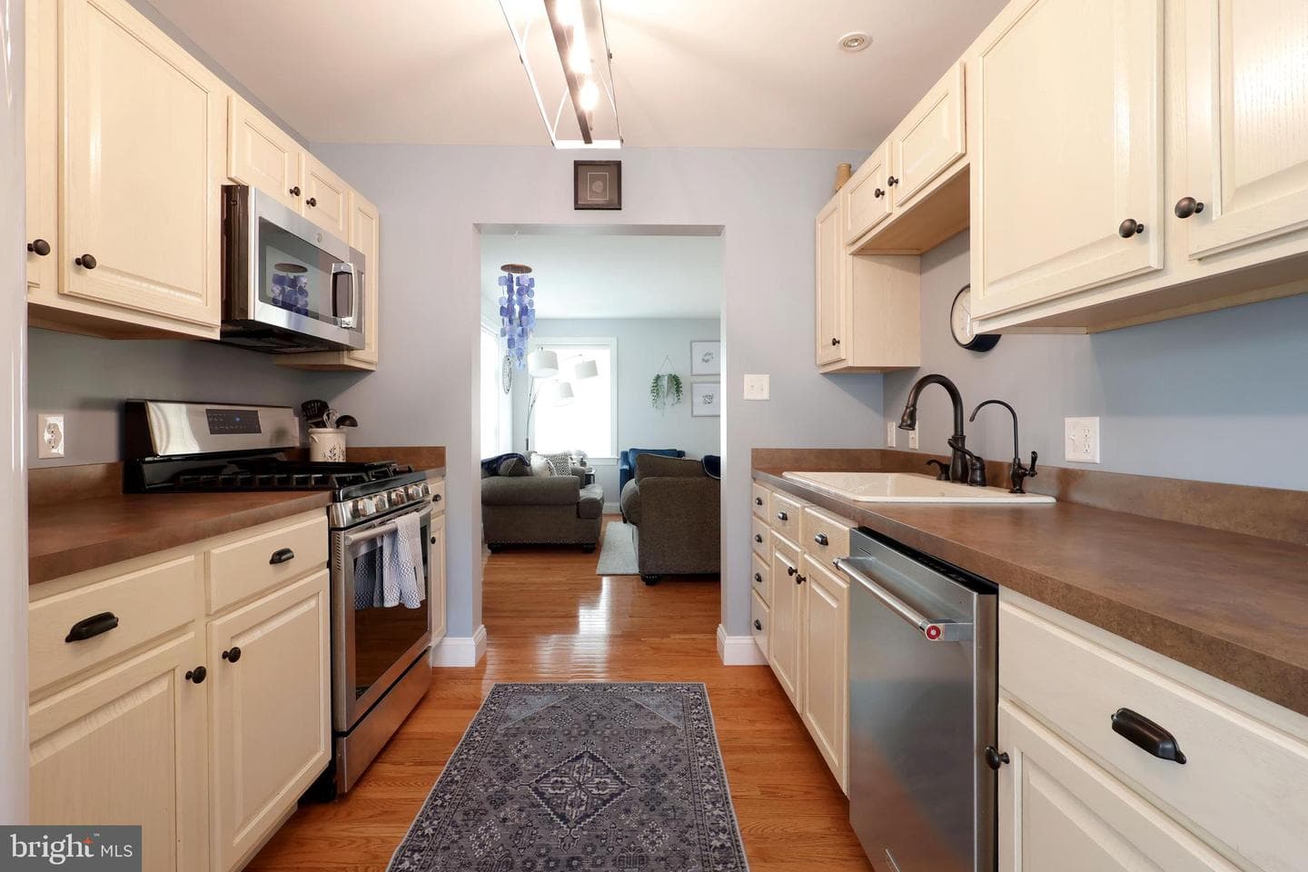 658 -A Oakwood Avenue photo 10