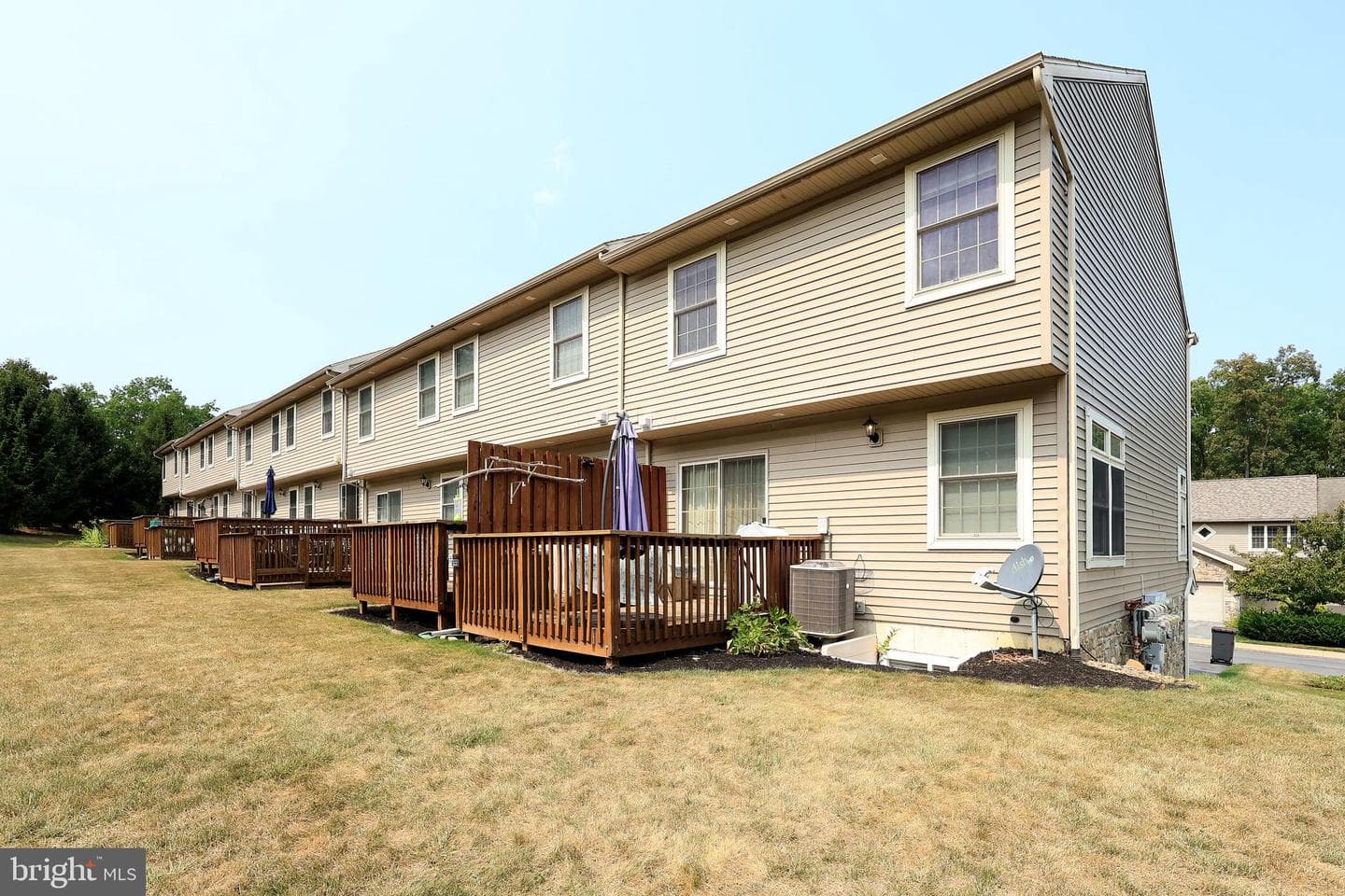 658 -A Oakwood Avenue photo 32
