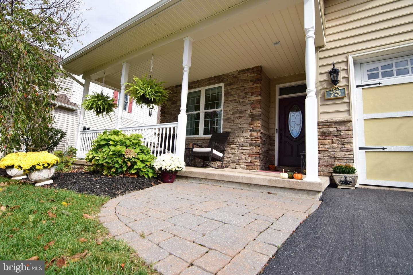 75 Emma Court photo 2