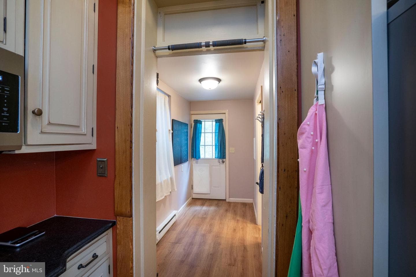 140 E Linn Street photo 24