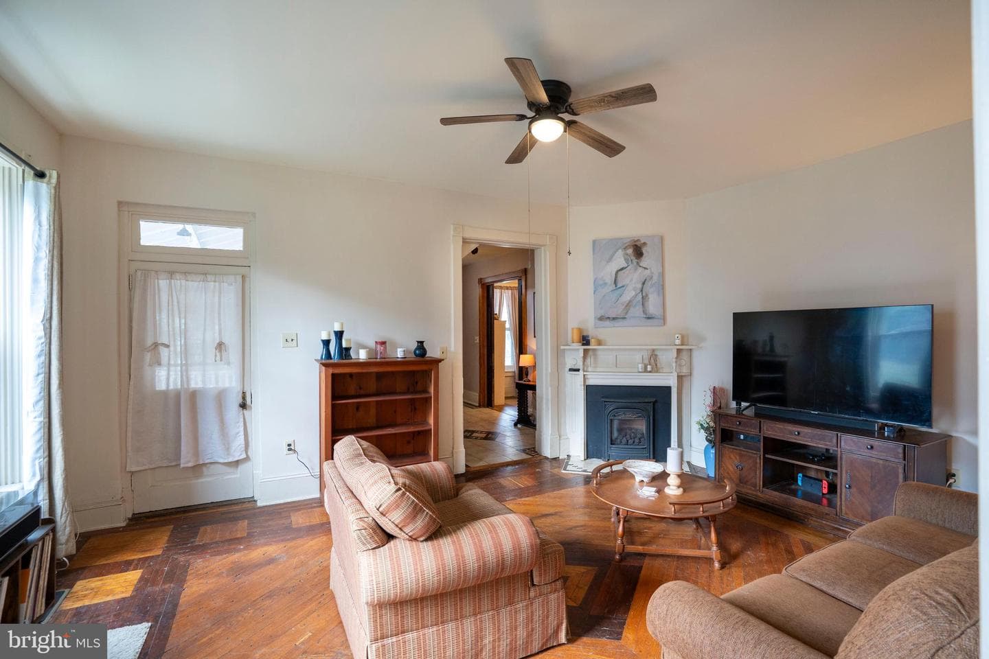 140 E Linn Street photo 31