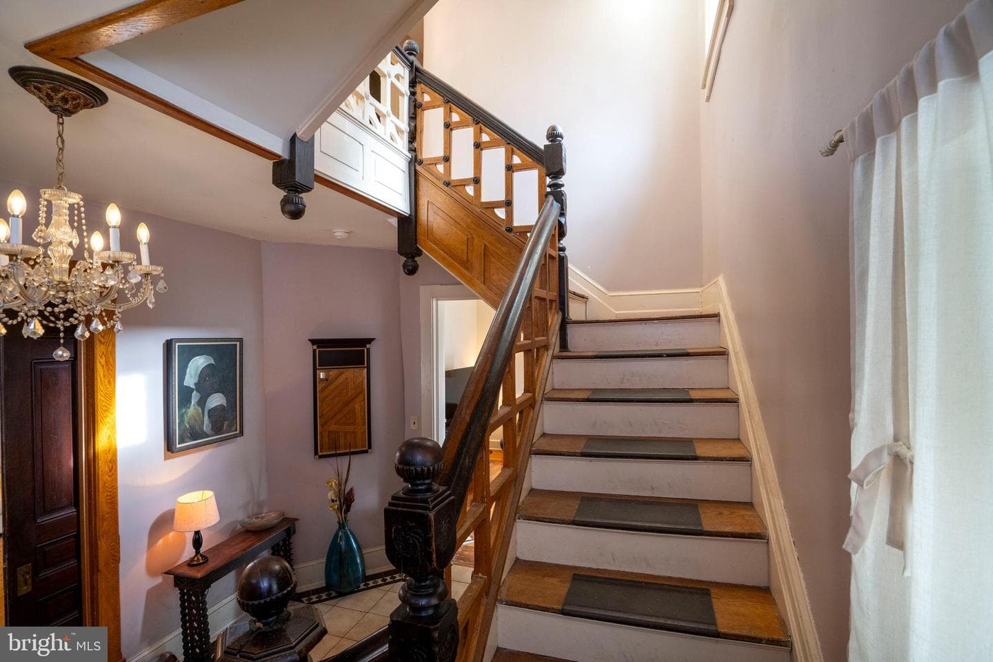 140 E Linn Street photo 37