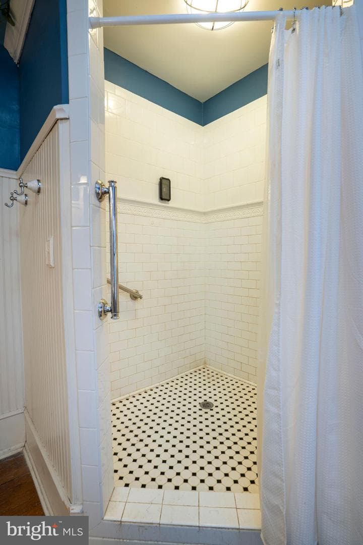 140 E Linn Street photo 47