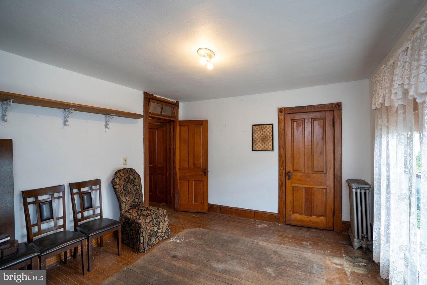 140 E Linn Street photo 81