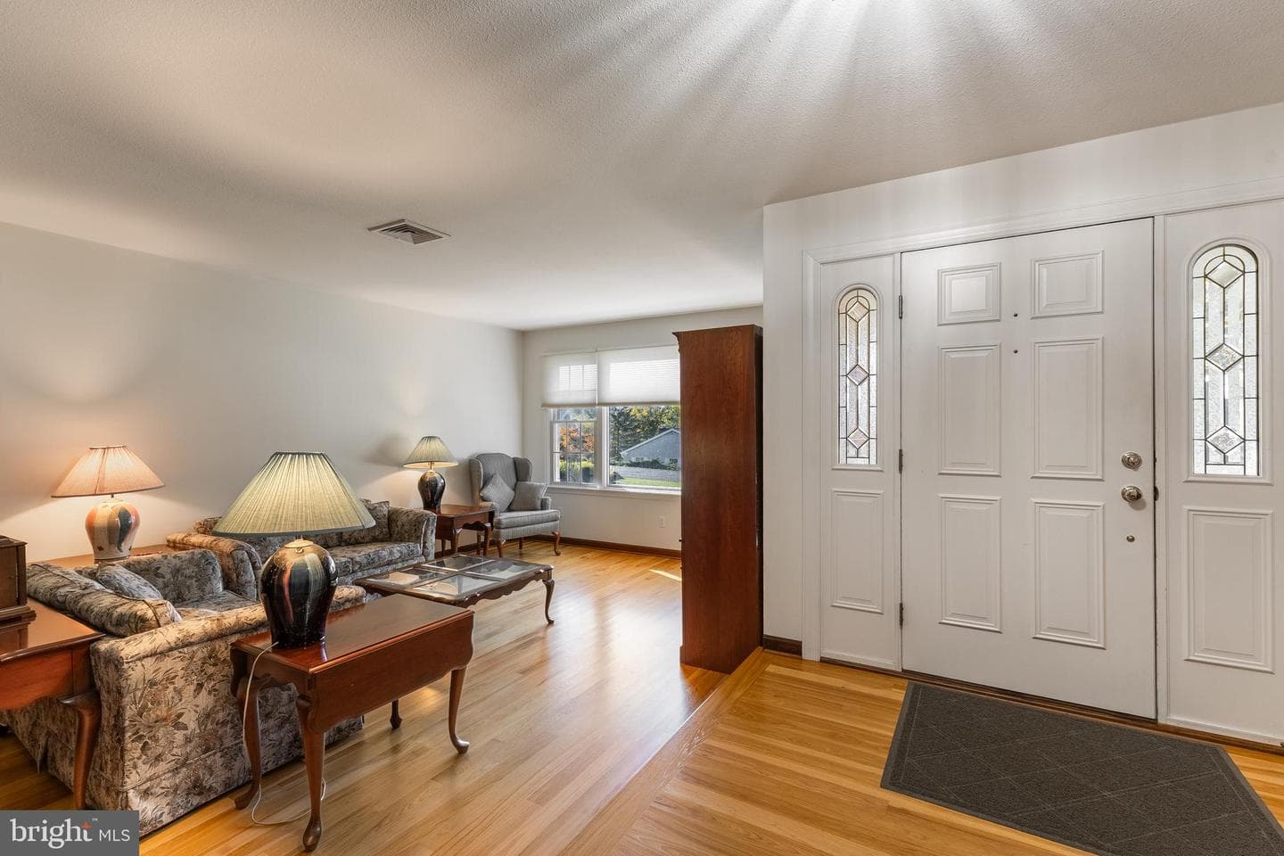 212 Seneca Circle photo 32