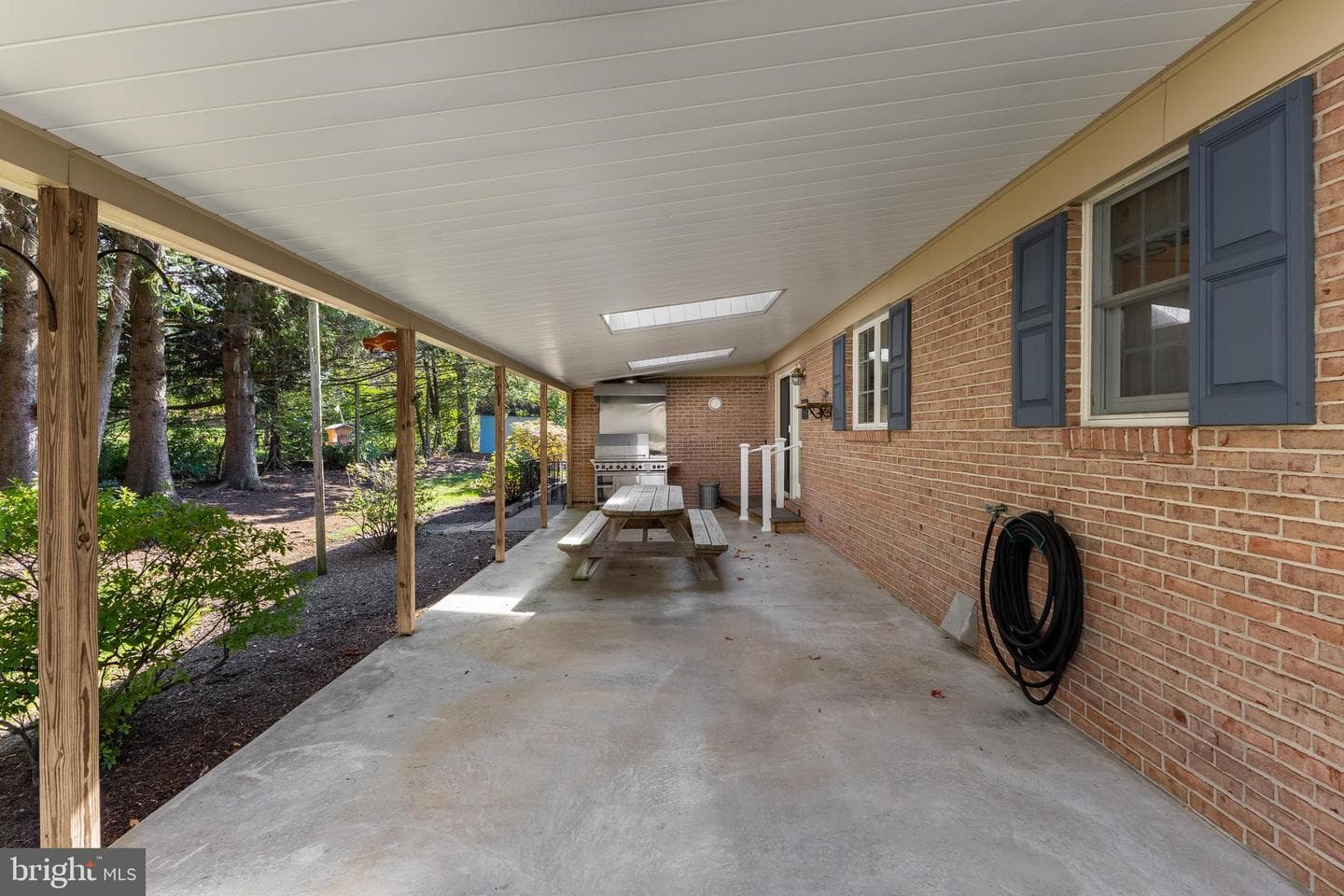 212 Seneca Circle photo 63