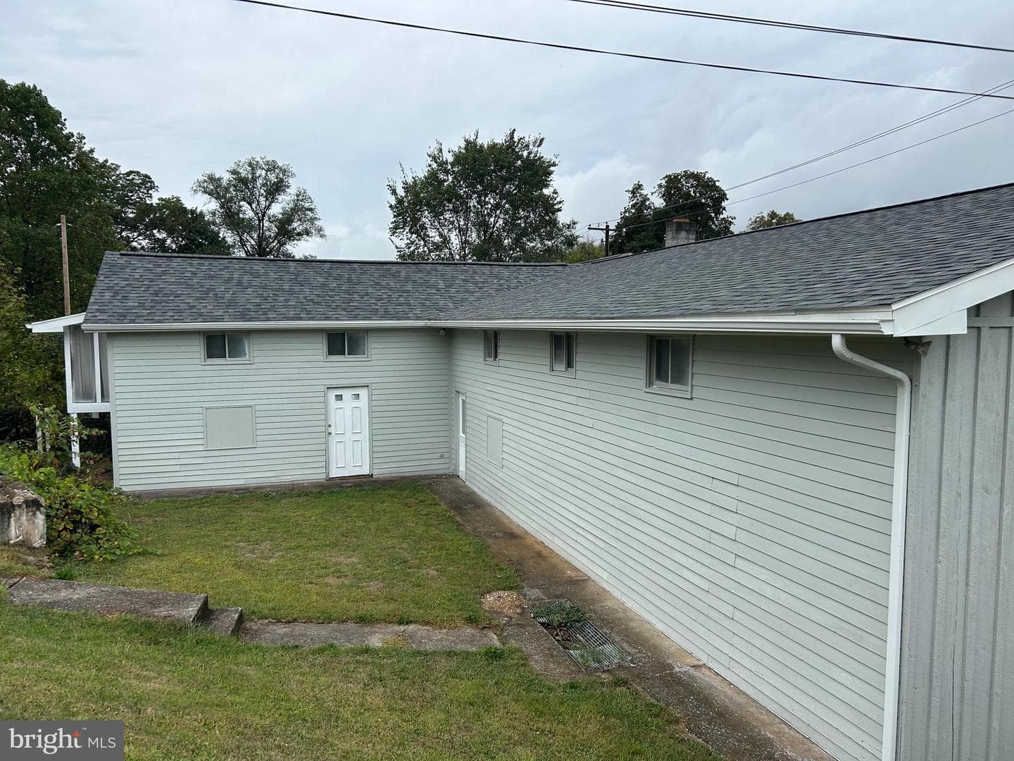 424 E Cherry Lane photo 1