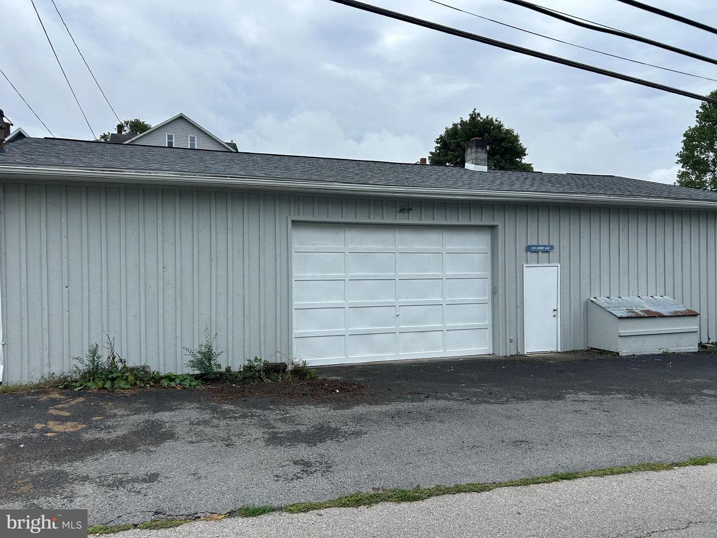 424 E Cherry Lane photo 3