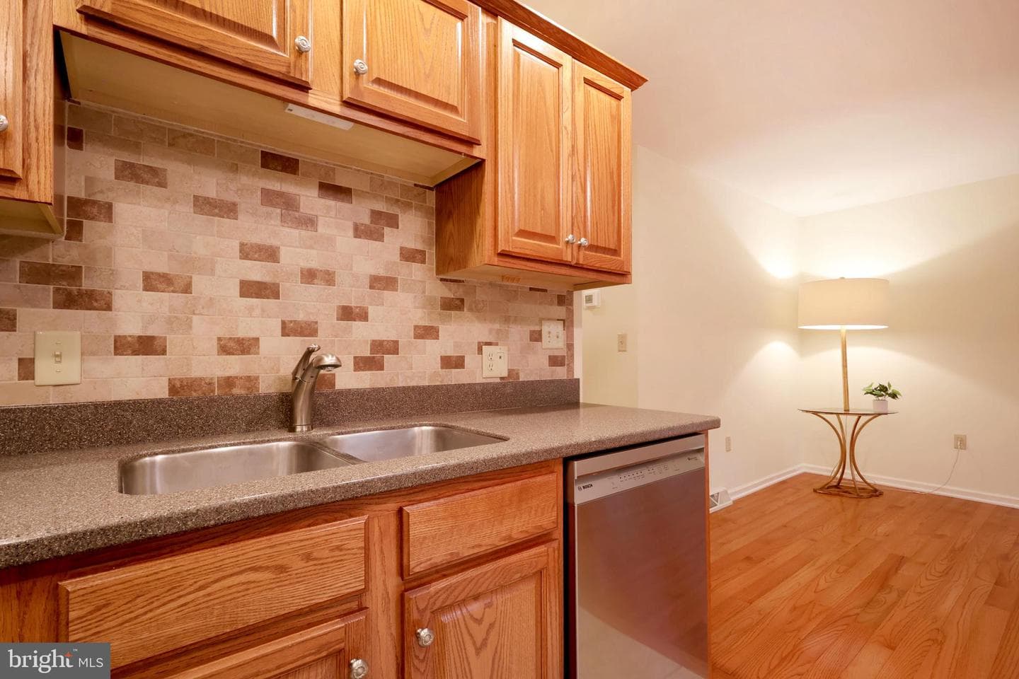 133 Lincoln Avenue photo 15