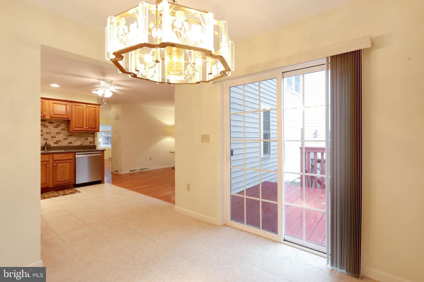 133 Lincoln Avenue photo 22