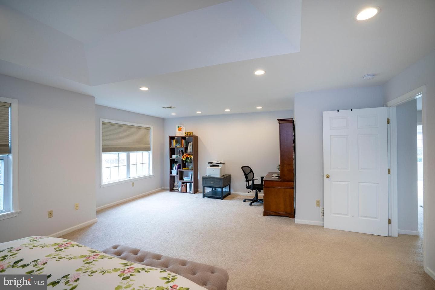 106 Wellington Drive photo 32