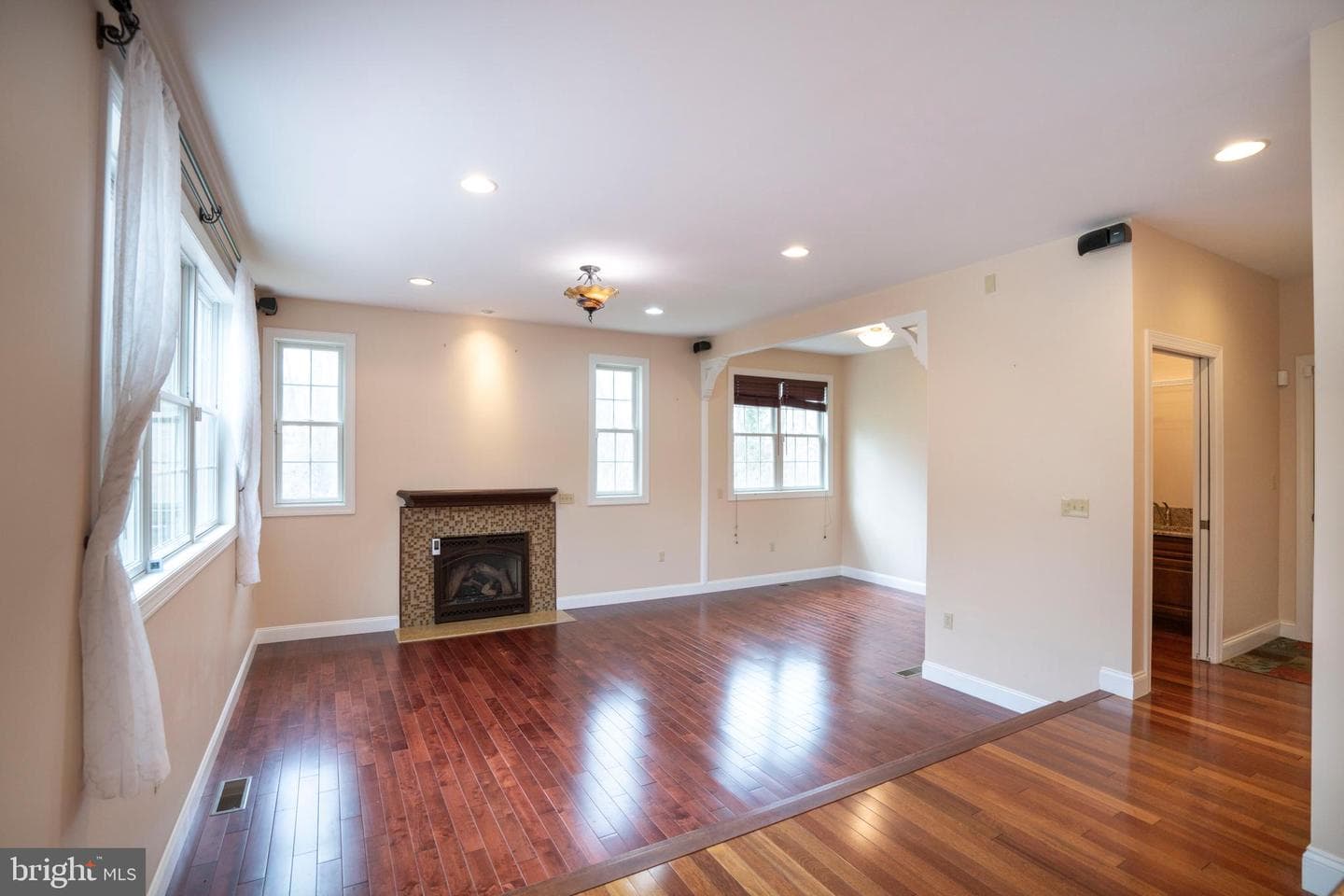 120 Meadowview Drive photo 21