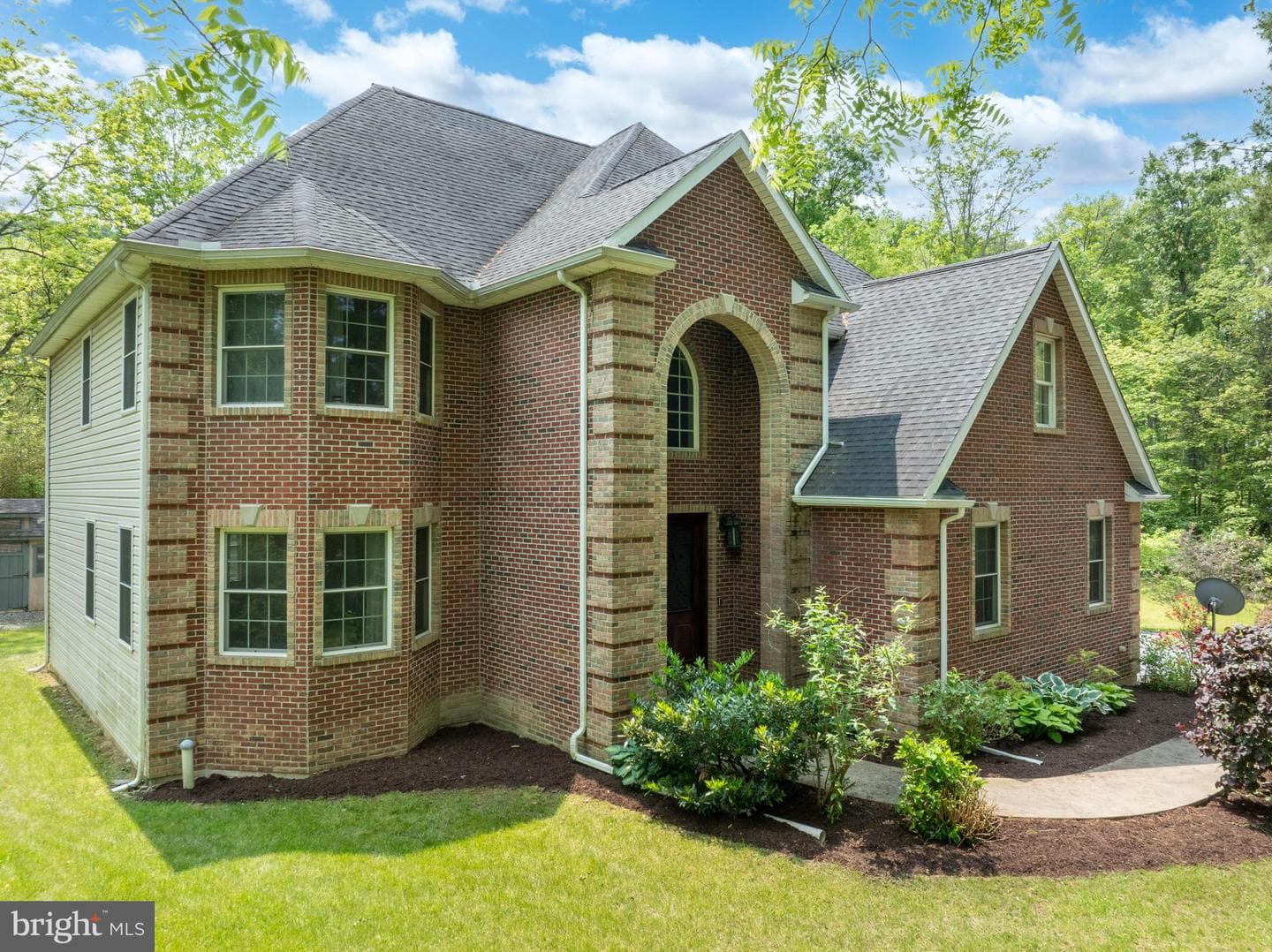 120 Meadowview Drive photo 3