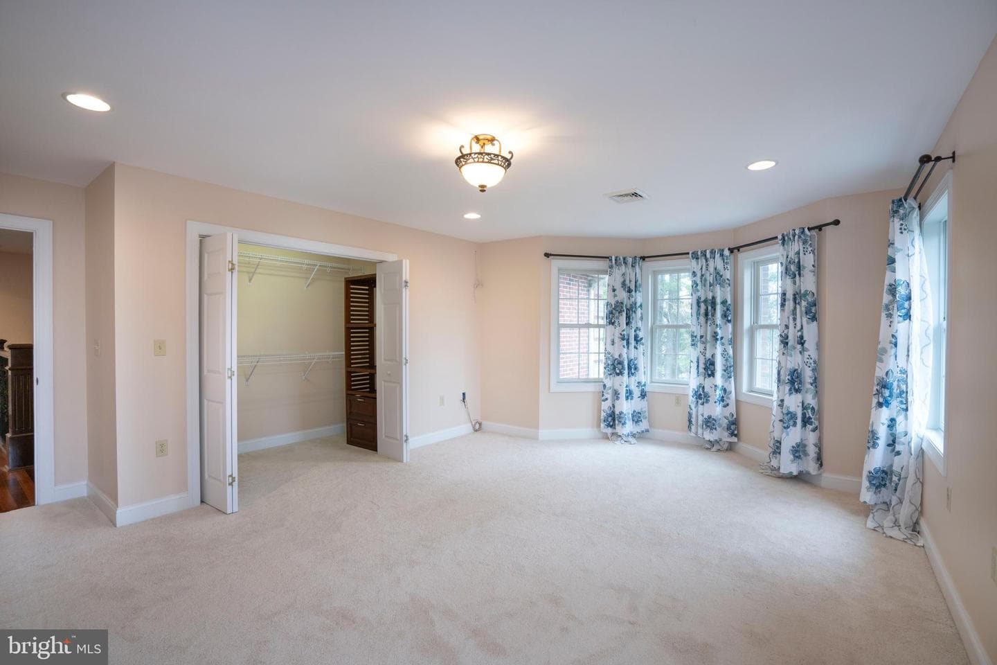 120 Meadowview Drive photo 33