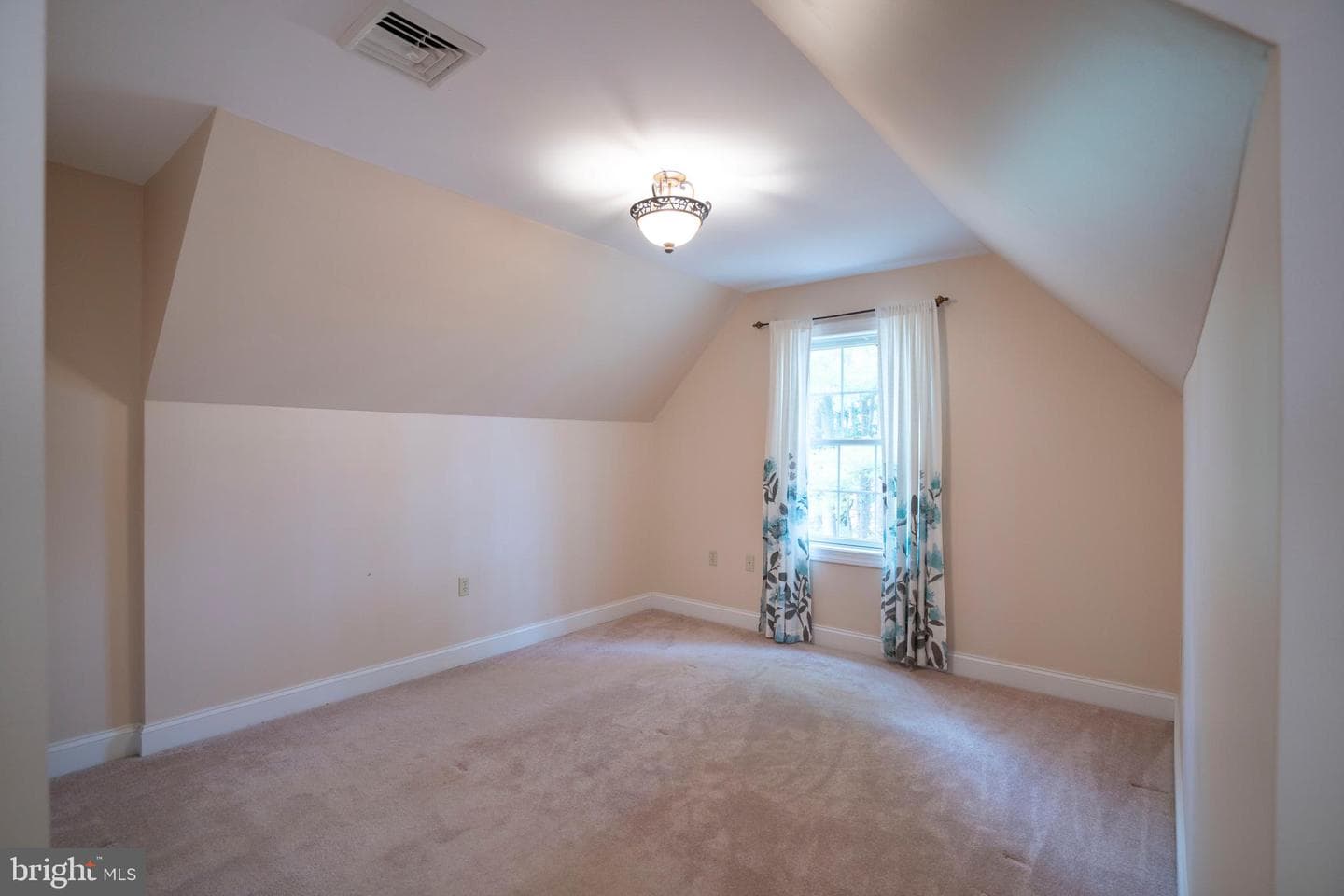 120 Meadowview Drive photo 48