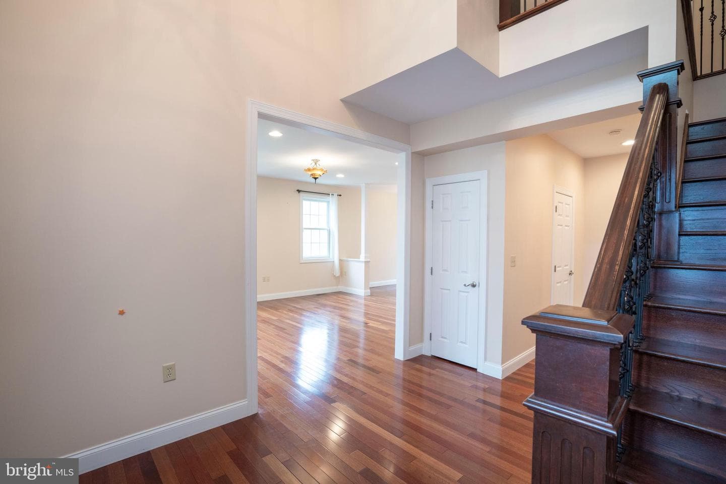 120 Meadowview Drive photo 6