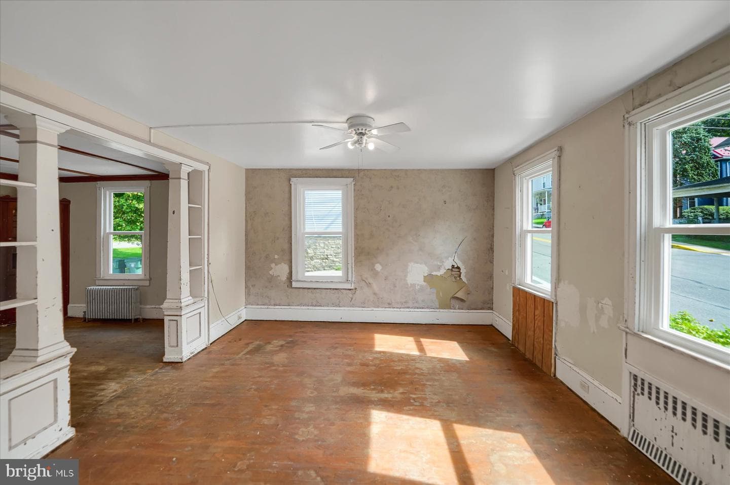 237 E Bishop Street photo 17
