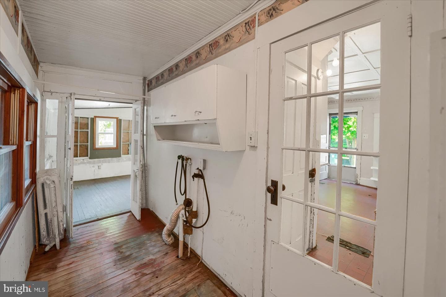 237 E Bishop Street photo 26