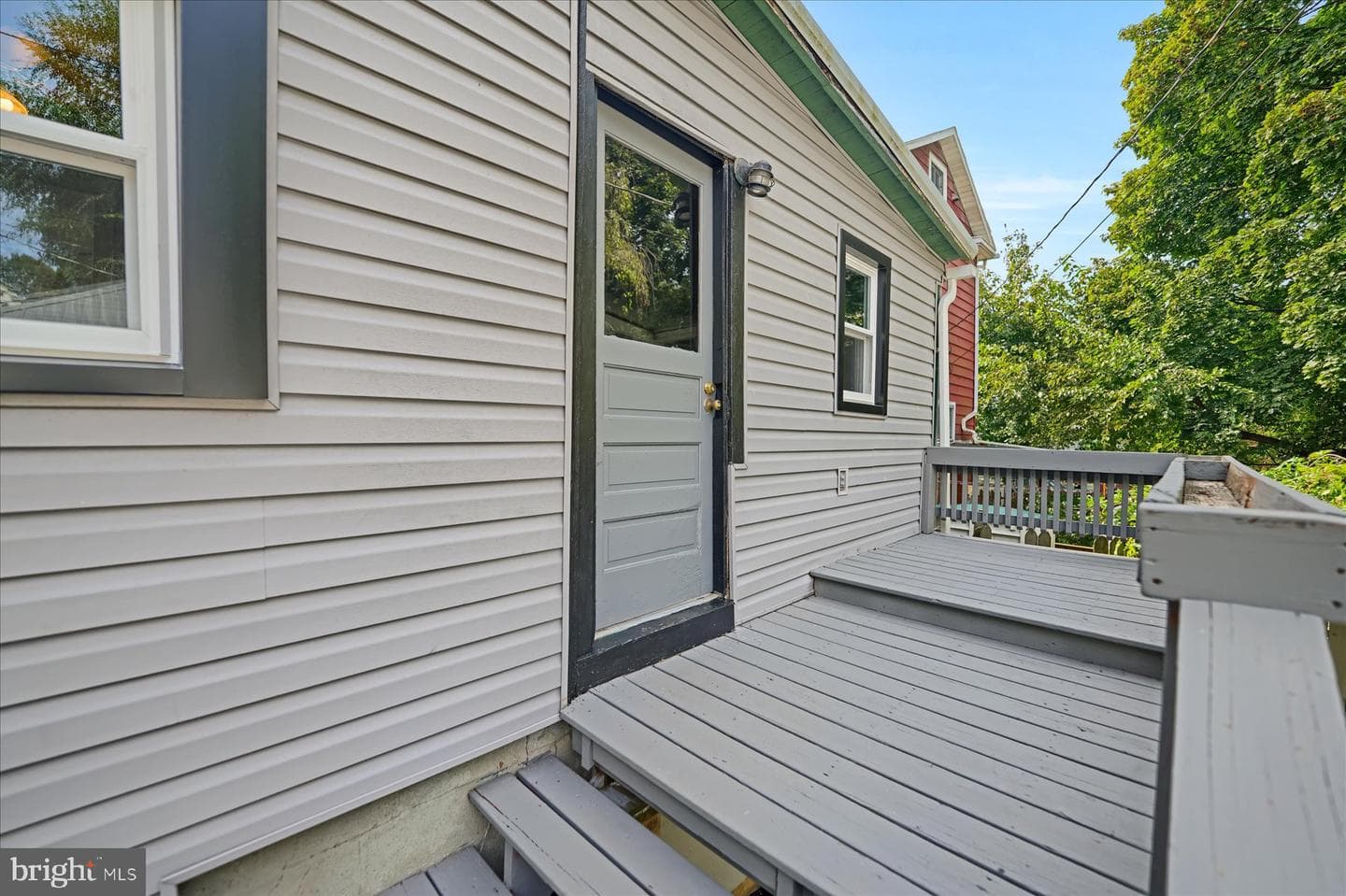 237 E Bishop Street photo 40