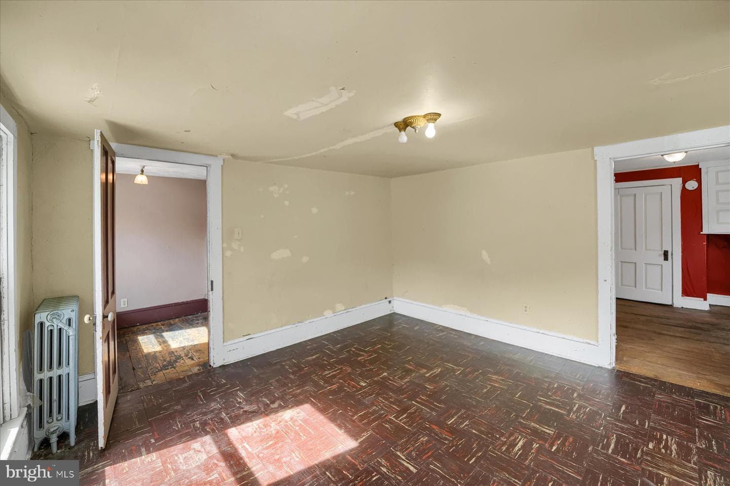 237 E Bishop Street photo 5