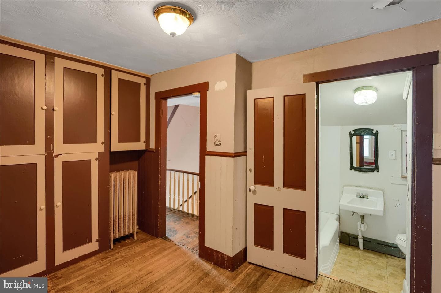 237 E Bishop Street photo 8