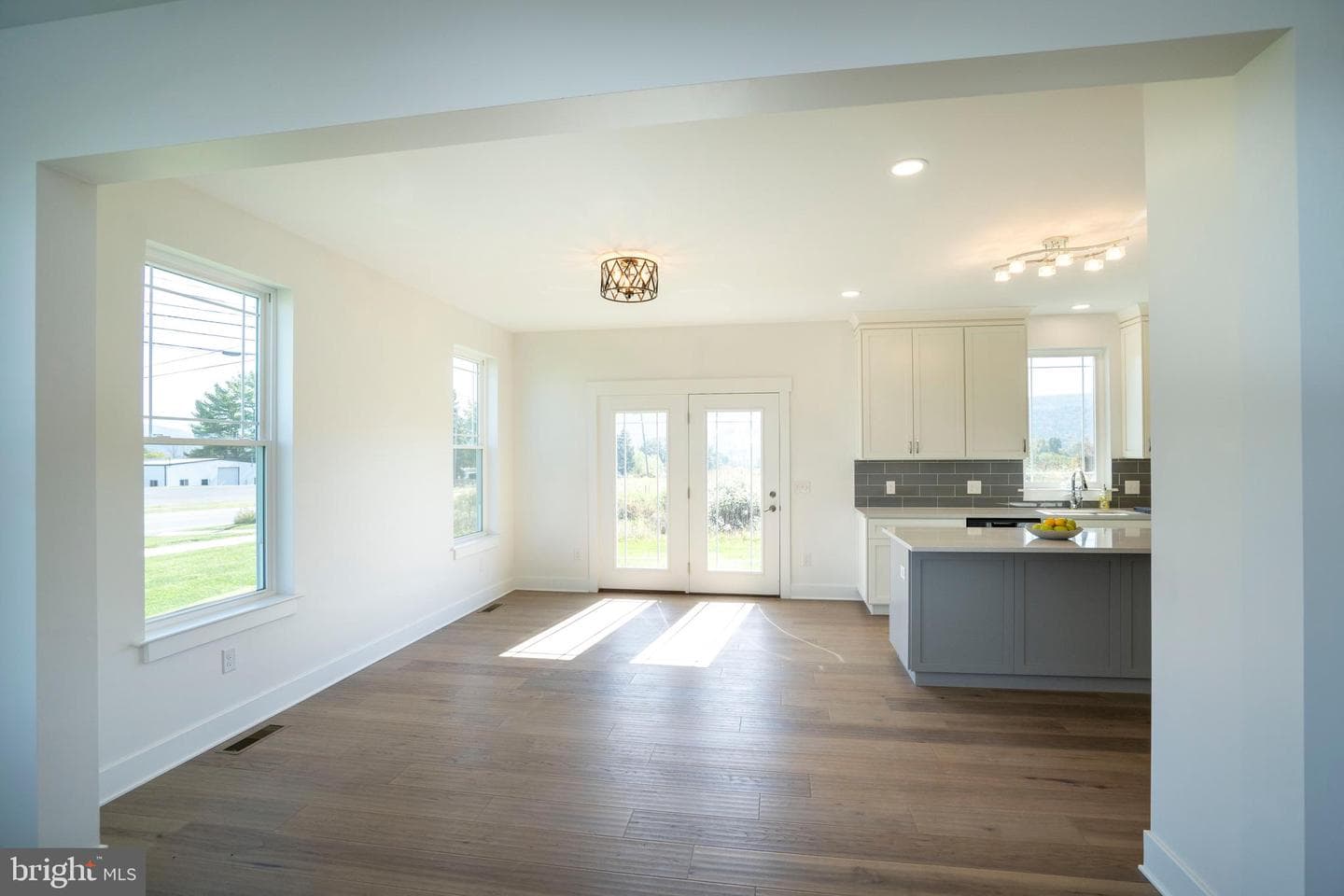 178 Apple View Drive photo 13