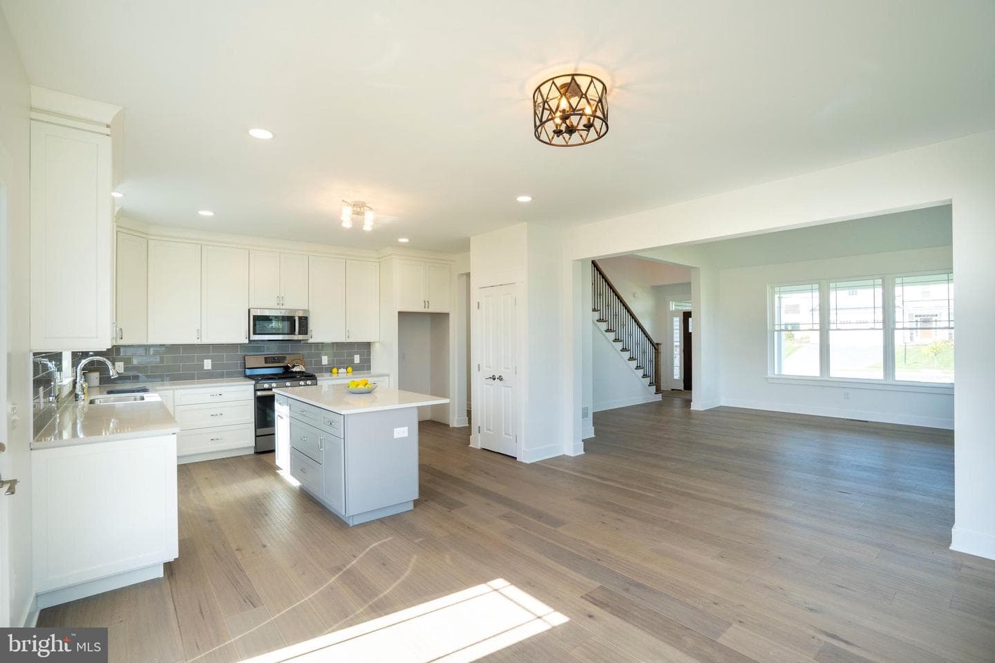 178 Apple View Drive photo 14
