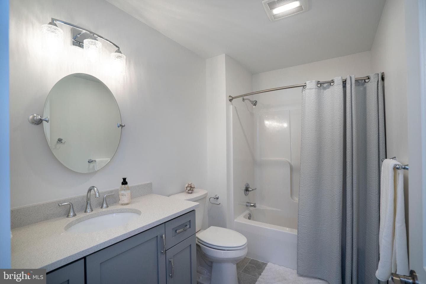 178 Apple View Drive photo 37