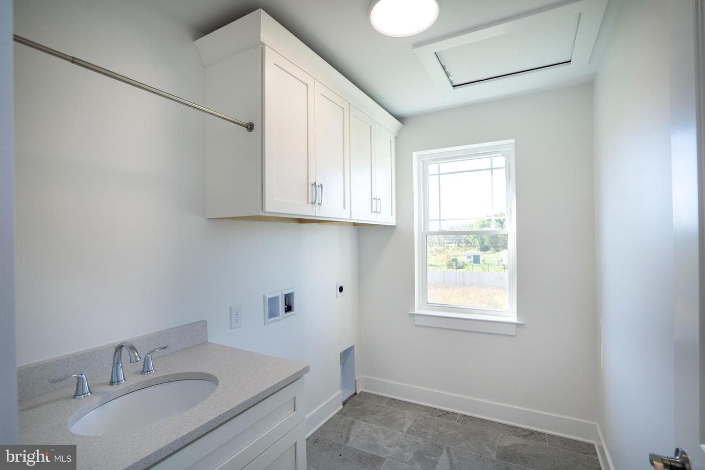 178 Apple View Drive photo 51