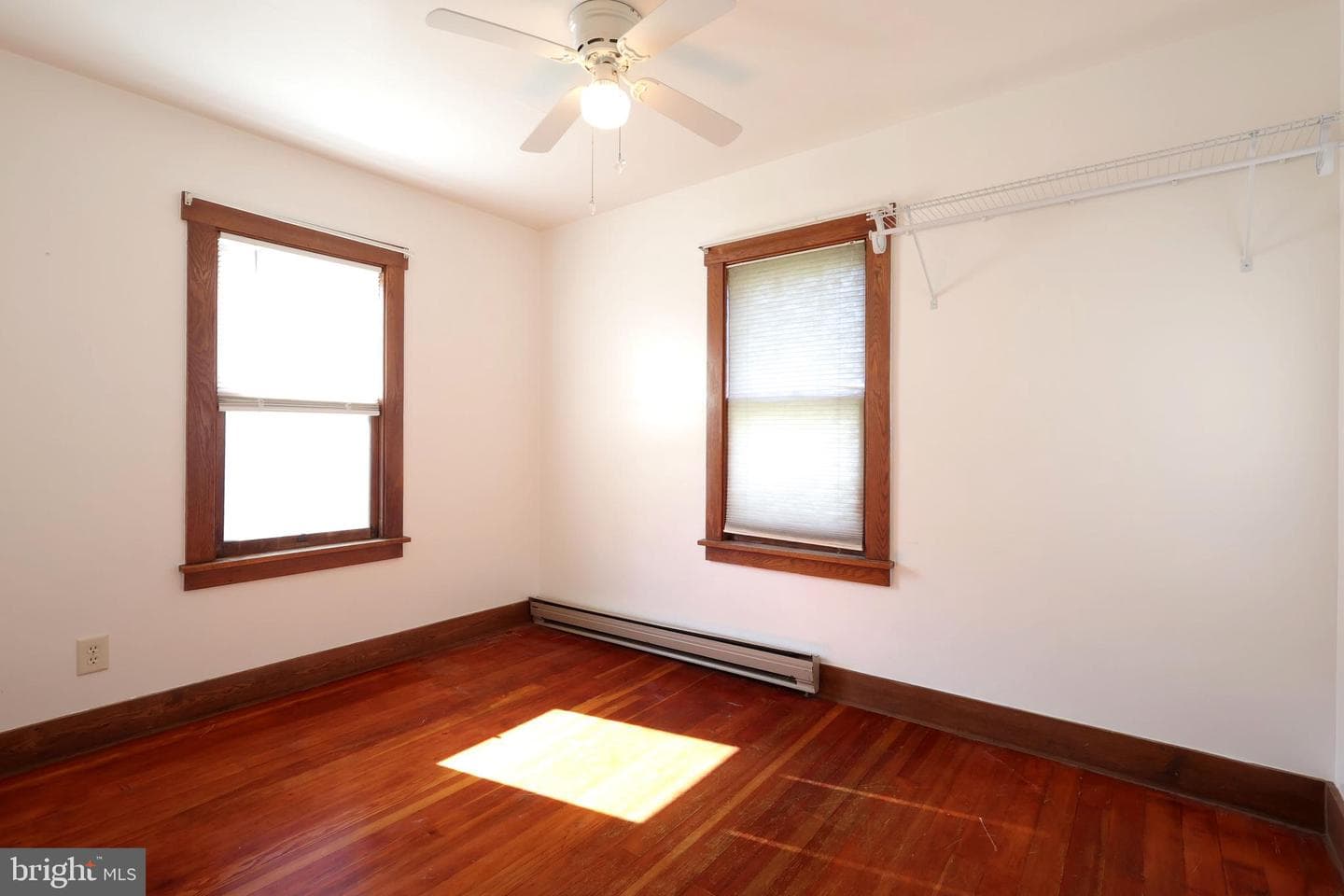 120 Railroad Street photo 19