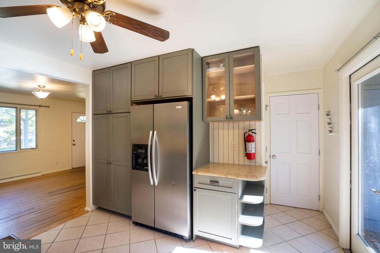 936 Taylor Street photo 22